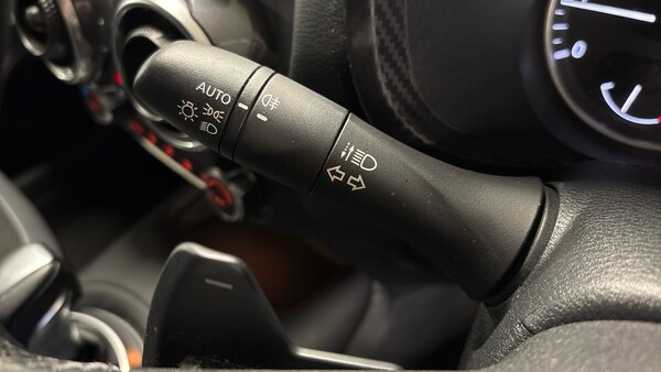 Used Nissan Juke 2022 for sale - 76272369: Photo 31