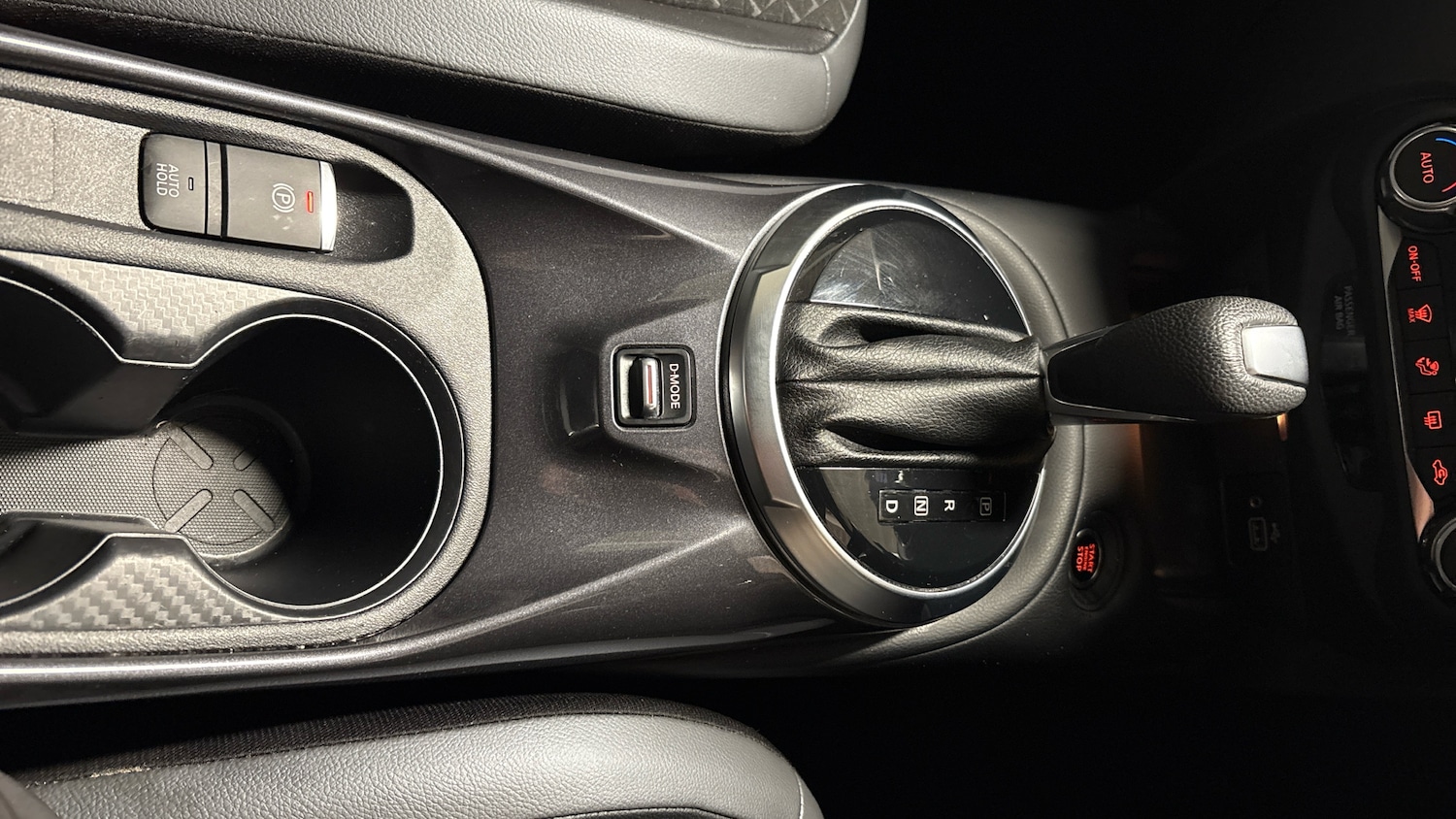 Used Nissan Juke 2022 for sale - 76272369: Photo 45