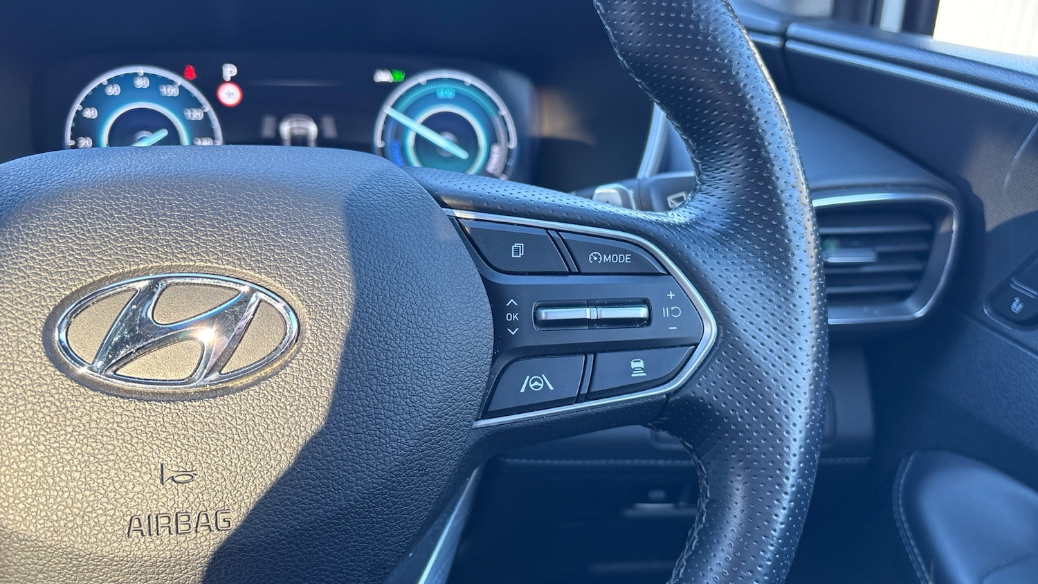 Used Hyundai Santa Fe 2021 for sale - 77729712: Photo 42