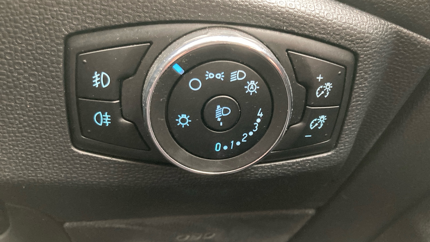 Used Ford Ecosport 2018 for sale - 76879256: Photo 29