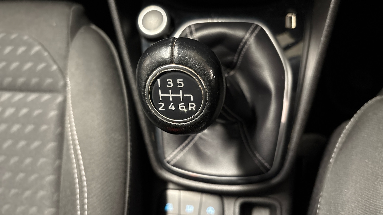 Used Ford Fiesta 2018 for sale - 77962170: Photo 40