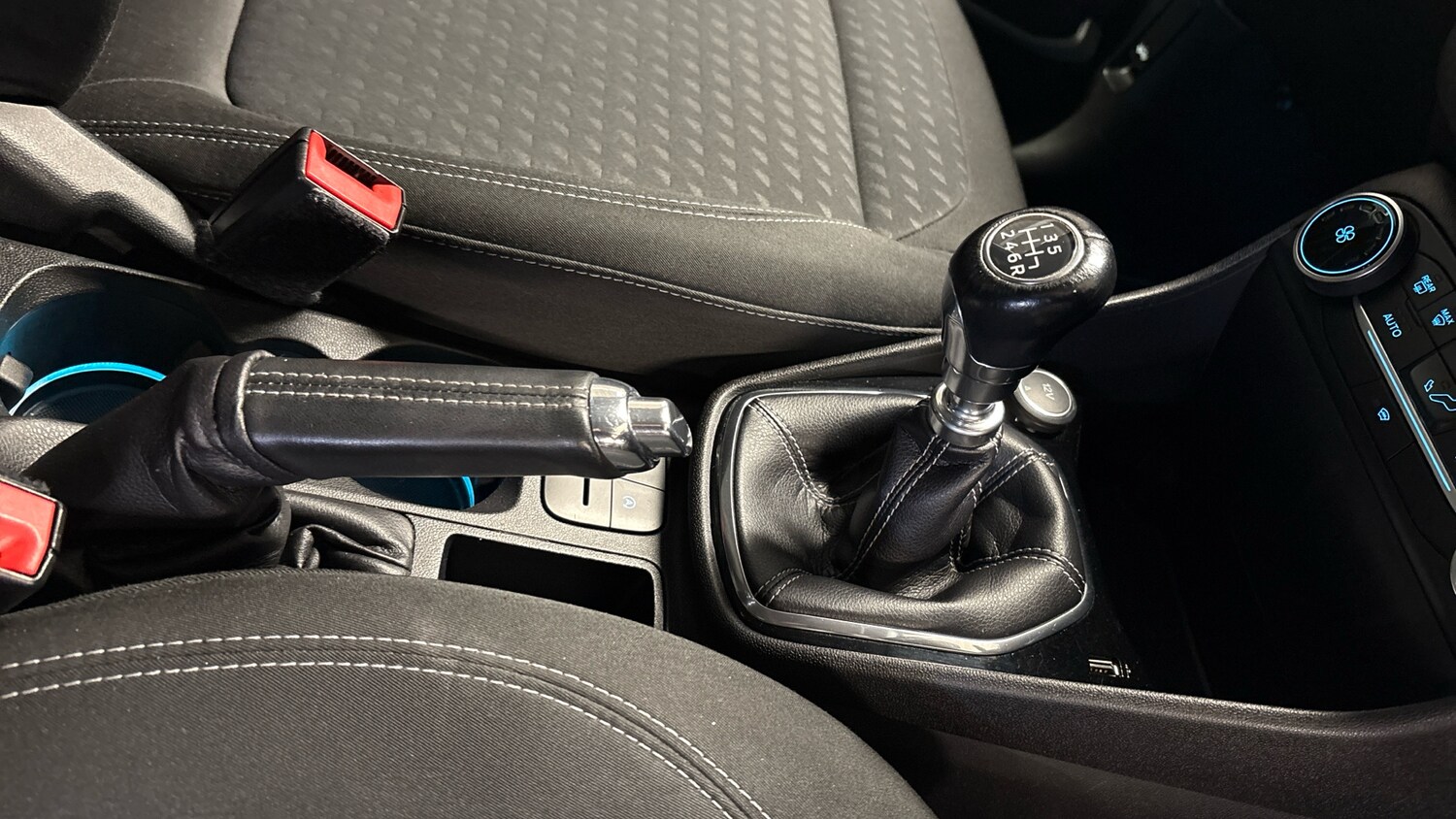 Used Ford Fiesta 2018 for sale - 77962170: Photo 42