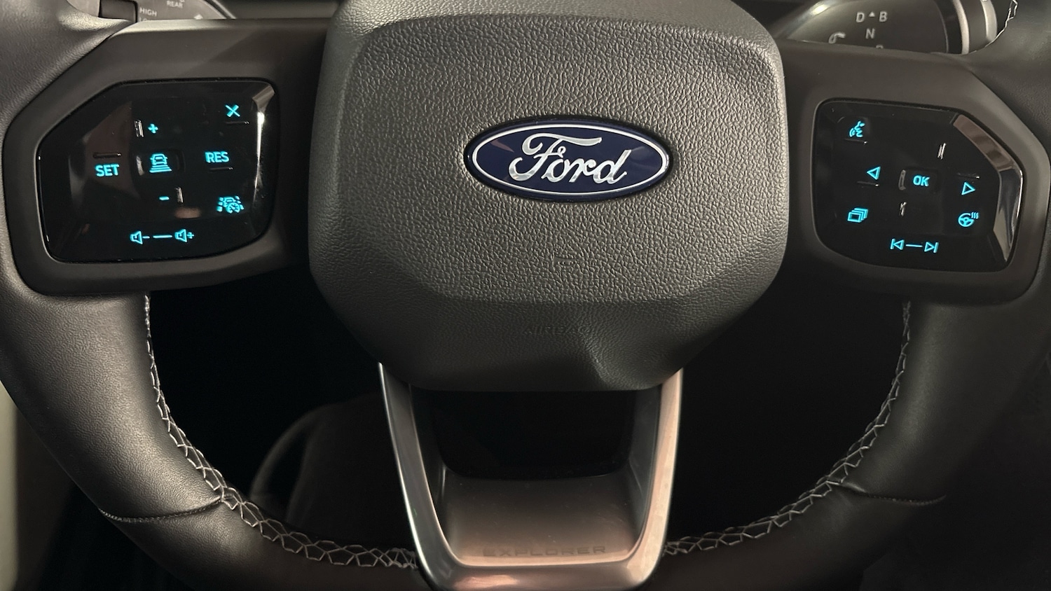 Used Ford Explorer 2025 for sale - 77391727: Photo 32