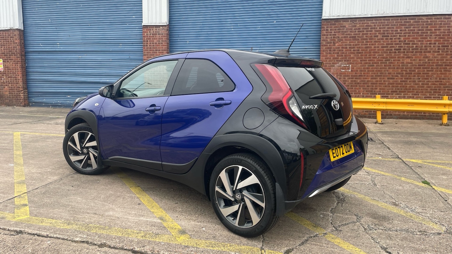 Vehicle 21