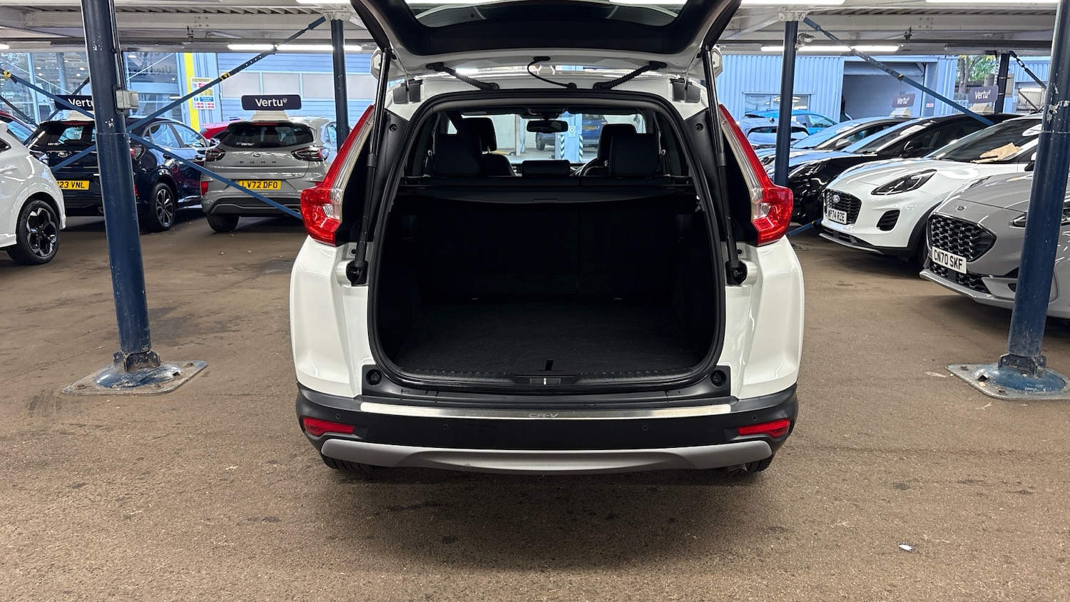 Used Honda CR-V 2023 for sale - 76299264: Photo 4