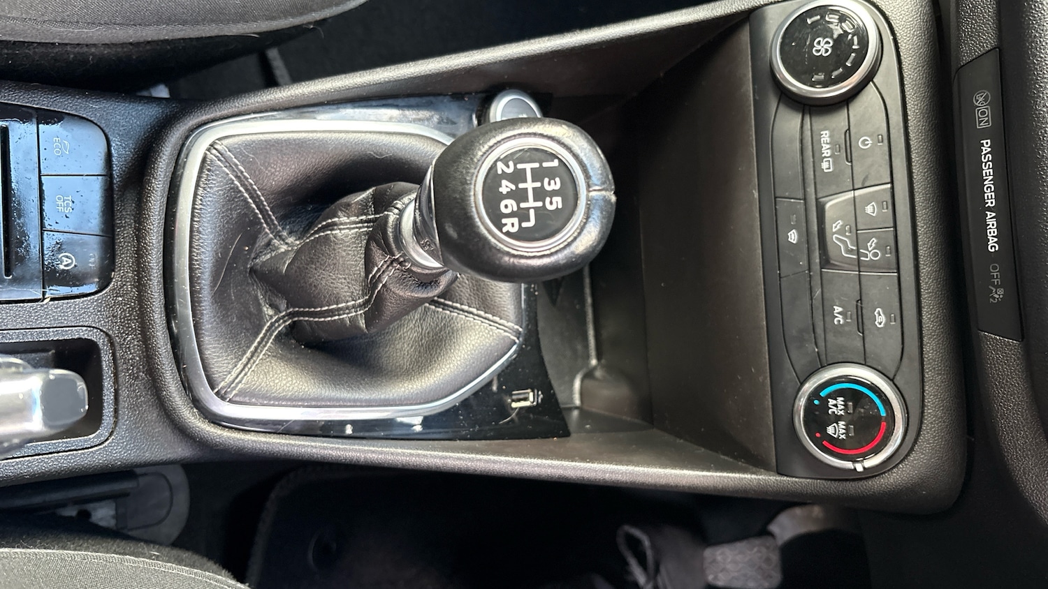 Used Ford Fiesta 2018 for sale - 76918779: Photo 40