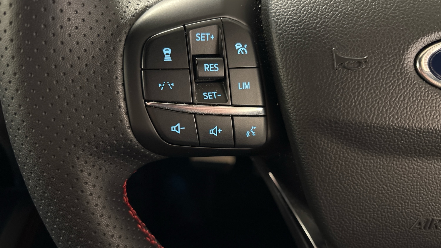 Used Ford Kuga 2024 for sale - 76568350: Photo 41