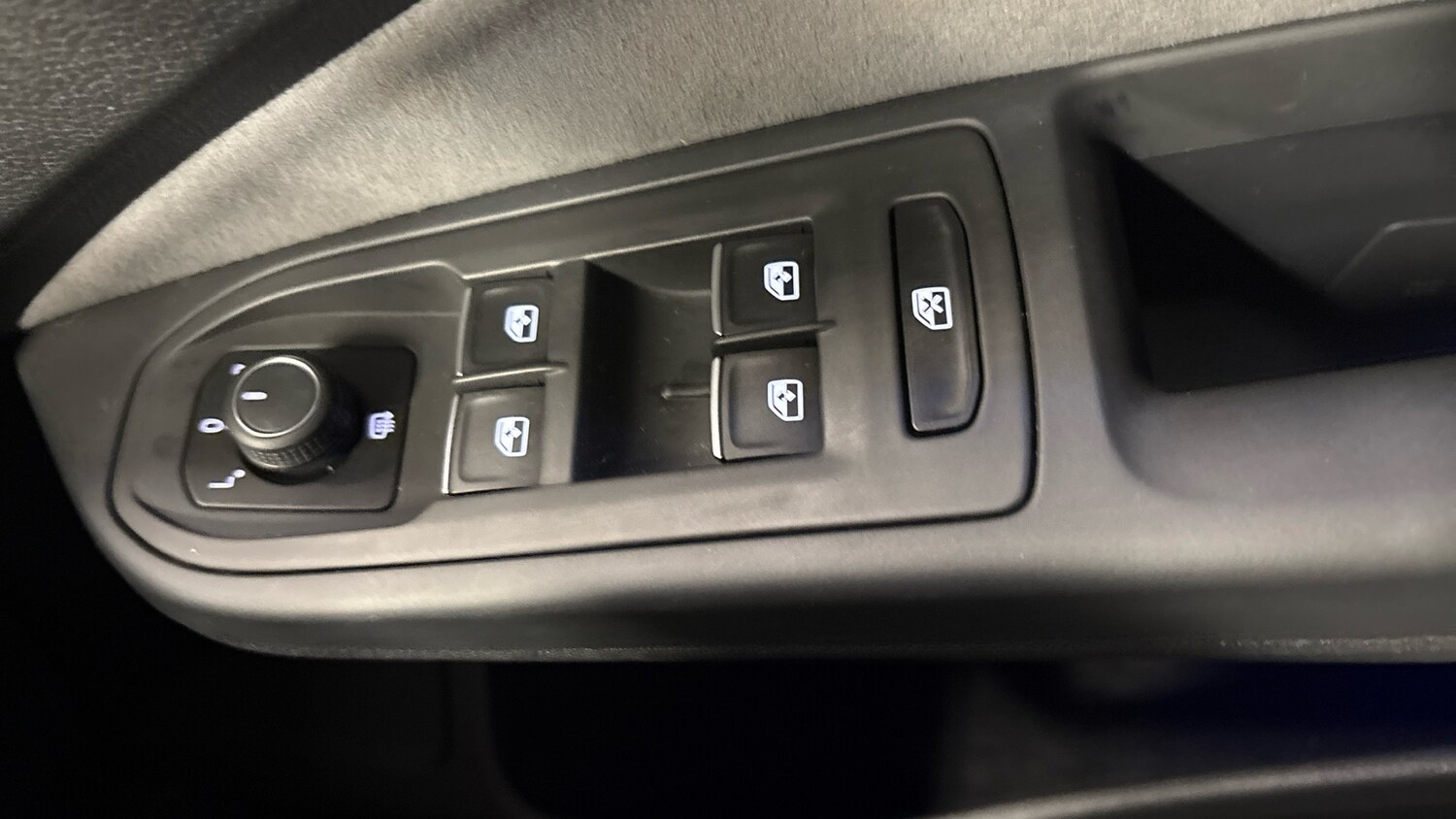 Used Volkswagen Golf 2023 for sale - 77893240: Photo 23