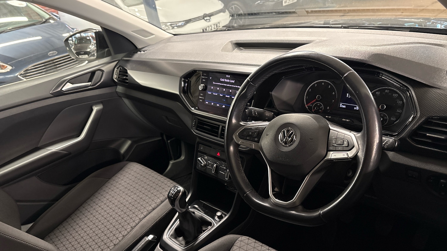 Used Volkswagen T-Cross 2020 for sale - 77915876: Photo 11