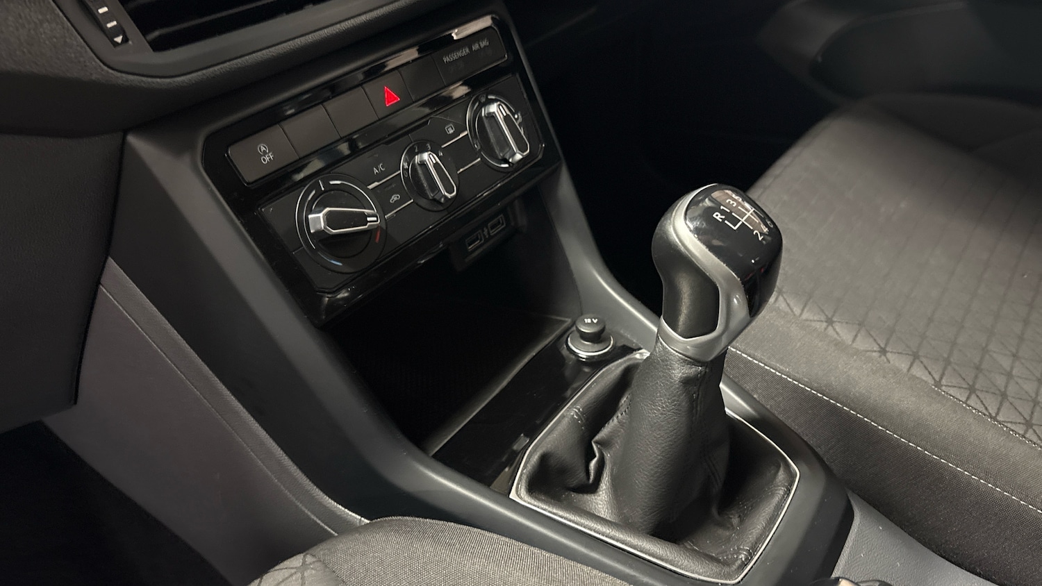 Used Volkswagen T-Cross 2020 for sale - 77915876: Photo 13