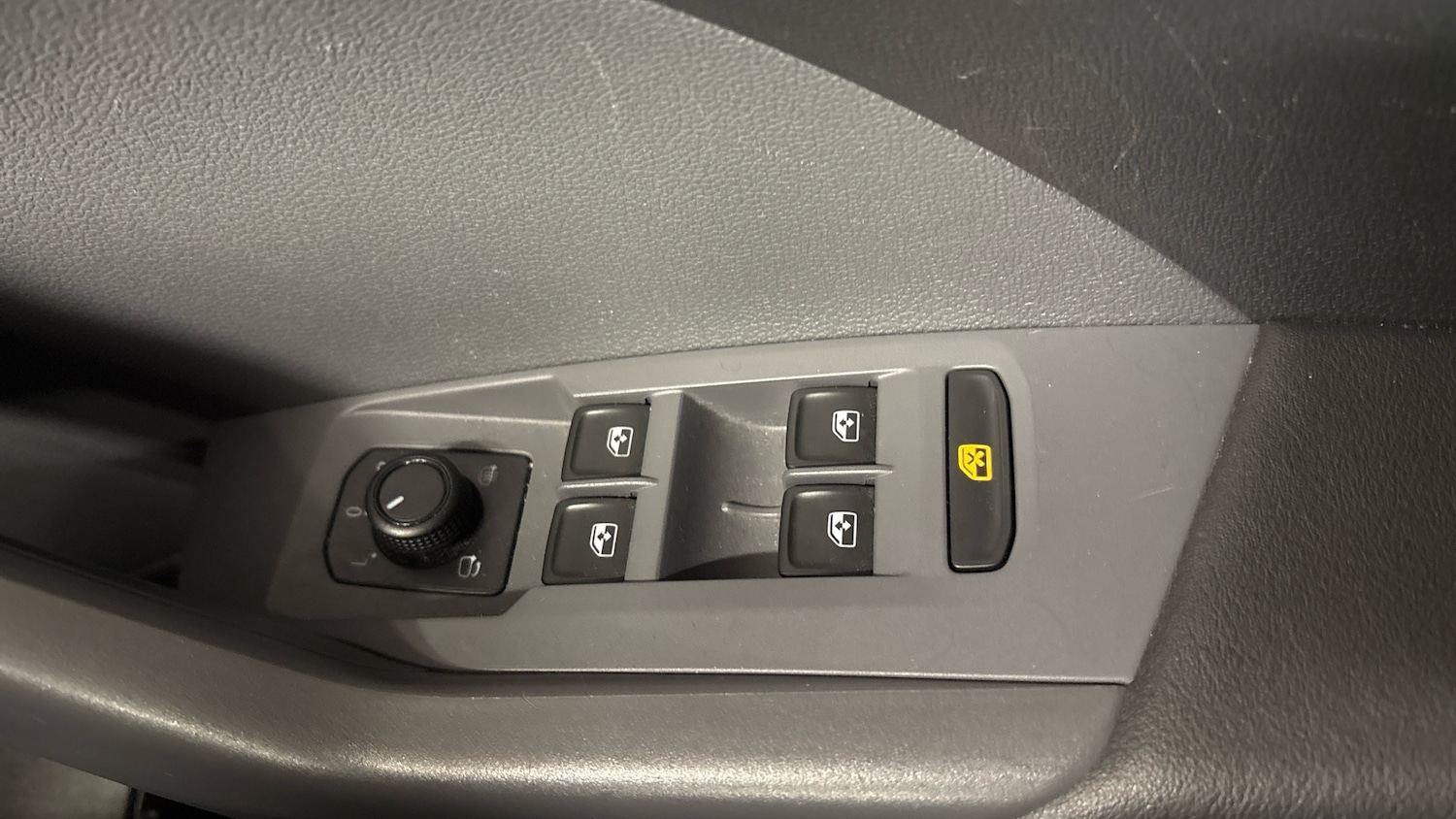 Used Volkswagen T-Cross 2020 for sale - 77915876: Photo 22