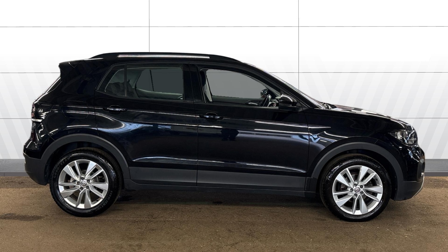 Used Volkswagen T-Cross 2020 for sale - 77915876: Photo 5