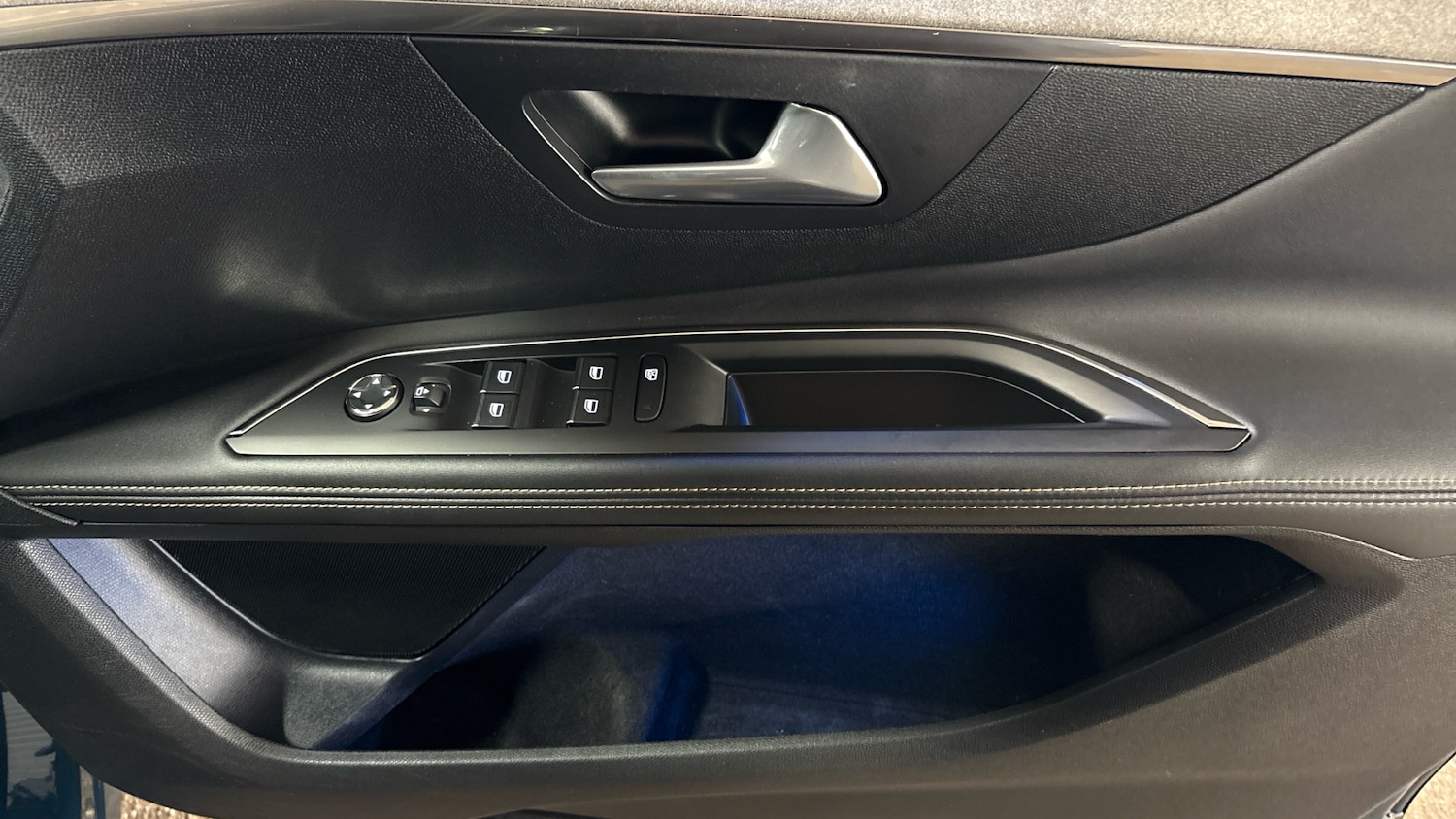 Used Peugeot 5008 2022 for sale - 76392237: Photo 24