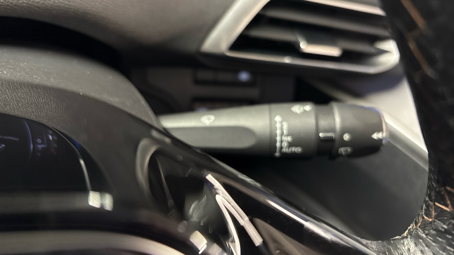 Used Peugeot 5008 2022 for sale - 76392237: Photo 32