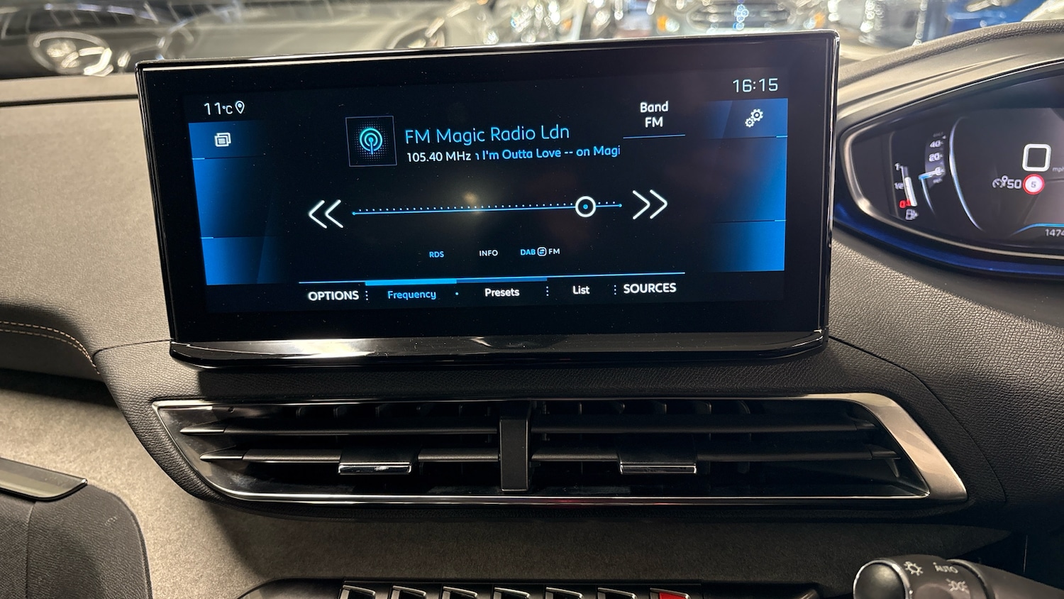 Used Peugeot 5008 2022 for sale - 76392237: Photo 37