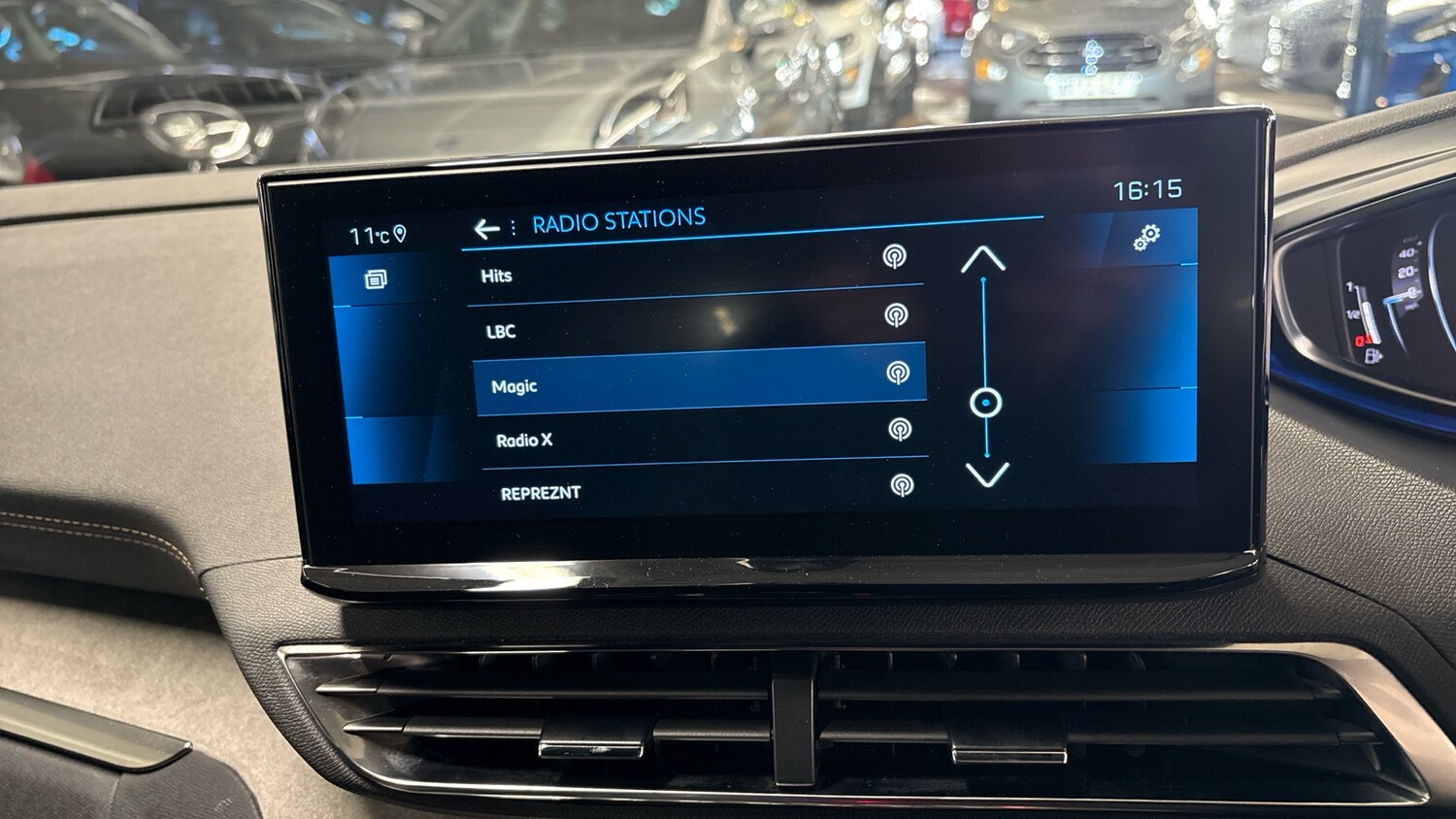 Used Peugeot 5008 2022 for sale - 76392237: Photo 38