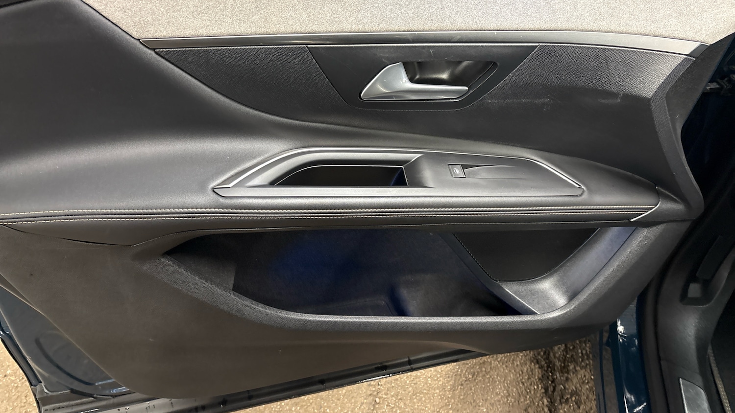 Used Peugeot 5008 2022 for sale - 76392237: Photo 91