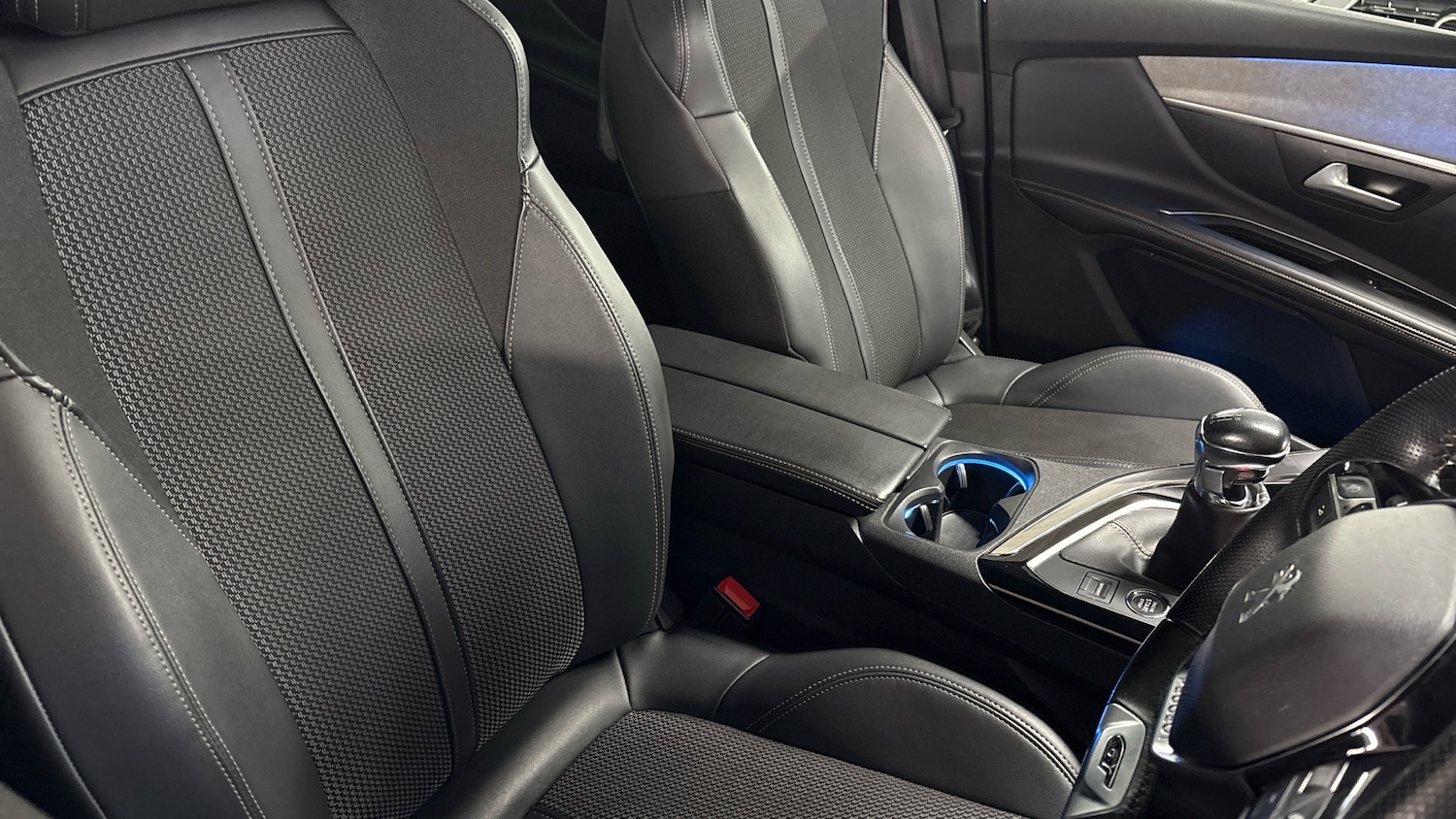 Used Peugeot 5008 2022 for sale - 76392237: Photo 98