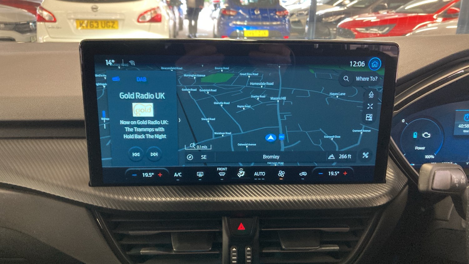 2025 Ford Kuga 2.5 PHEV ST-Line 5dr CVT Estate Estate Hybrid Automatic - Picture 12 of 24