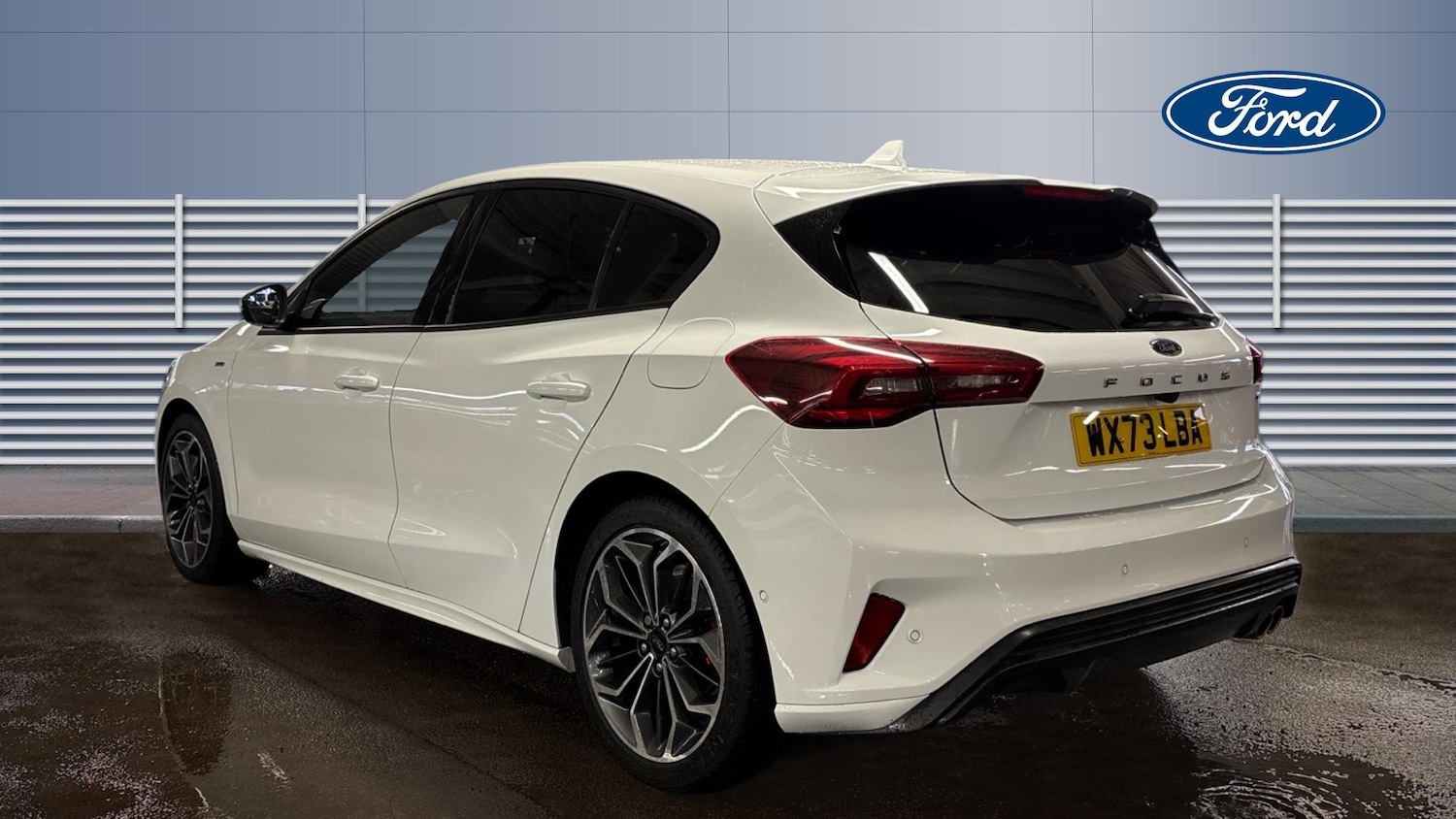 Used Ford Focus 2023 for sale - 77220235: Photo 2