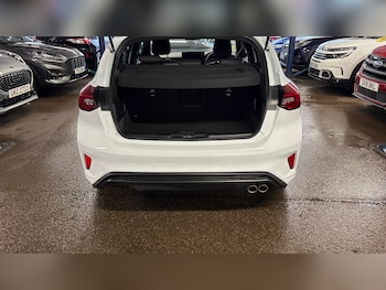 Used Ford Focus 2023 for sale - 77220235: Photo