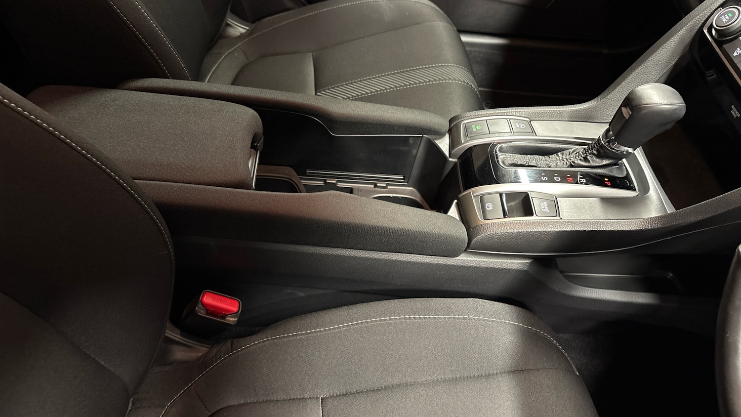 Used Honda Civic 2017 for sale - 76588238: Photo 49