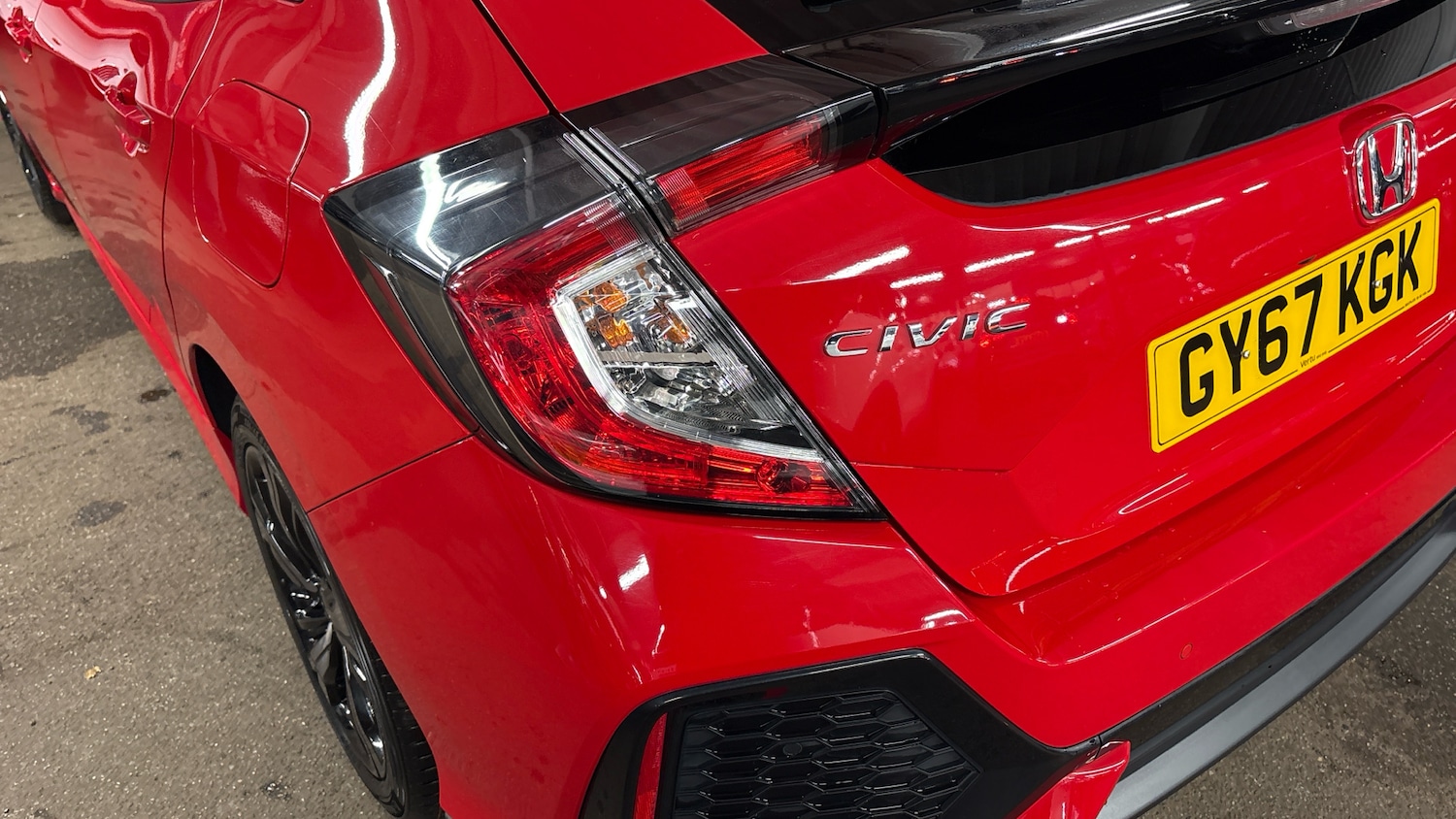 Used Honda Civic 2017 for sale - 76588238: Photo 58