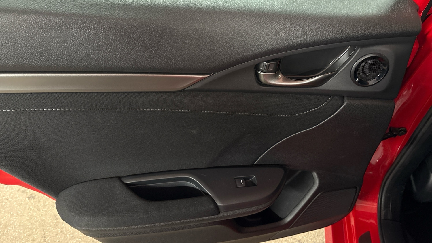 Used Honda Civic 2017 for sale - 76588238: Photo 67