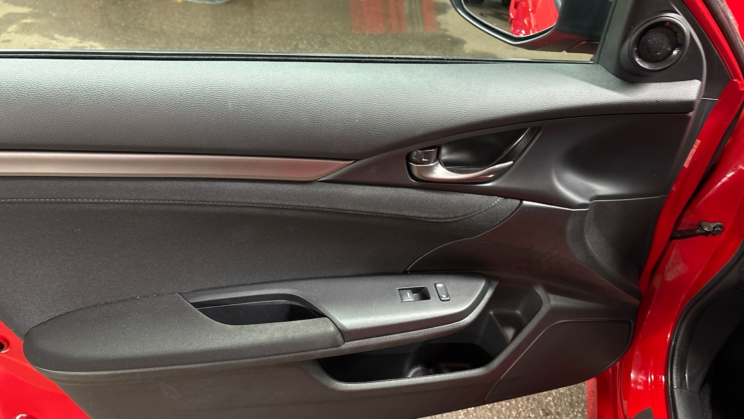 Used Honda Civic 2017 for sale - 76588238: Photo 78