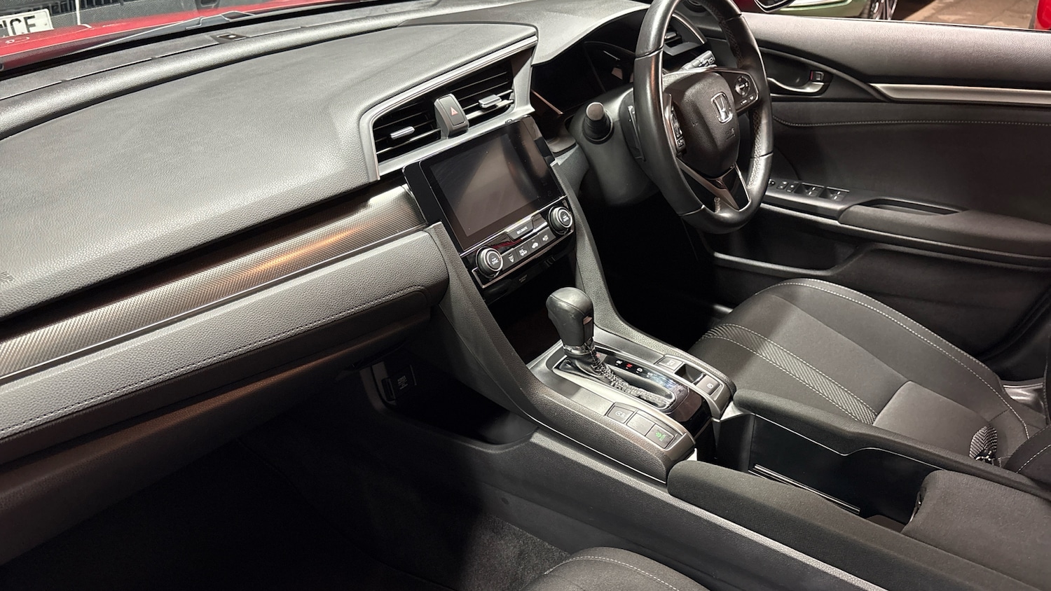 Used Honda Civic 2017 for sale - 76588238: Photo 79