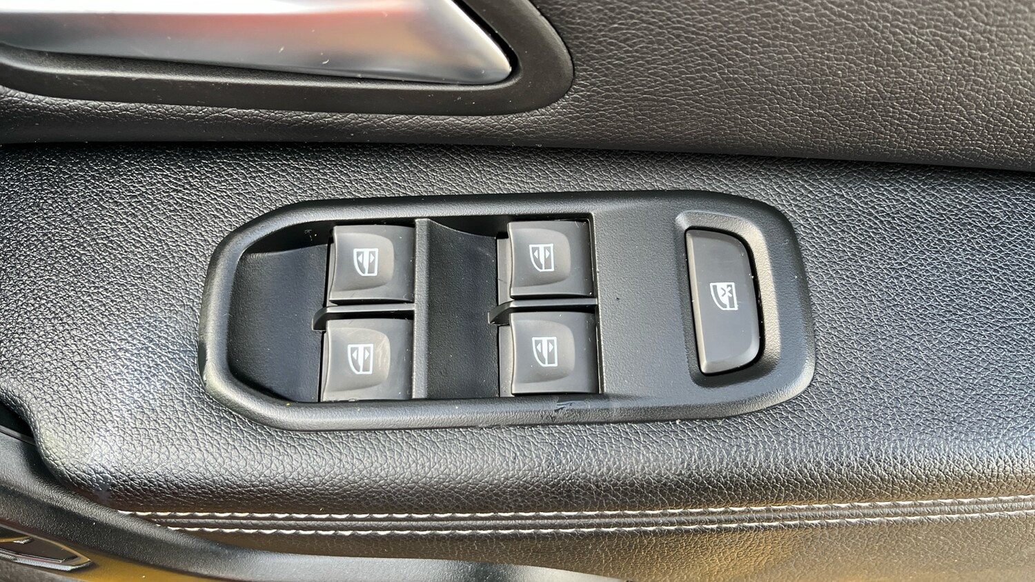 Used Dacia Duster 2022 for sale - 77363937: Photo 40