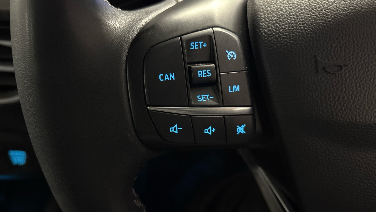 Used Ford Focus 2022 for sale - 76931104: Photo 29