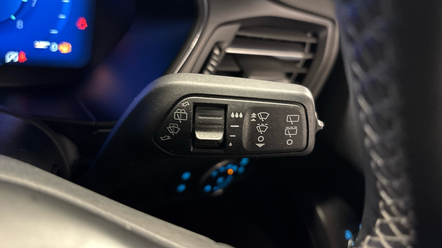 Used Ford Focus 2022 for sale - 76931104: Photo 31