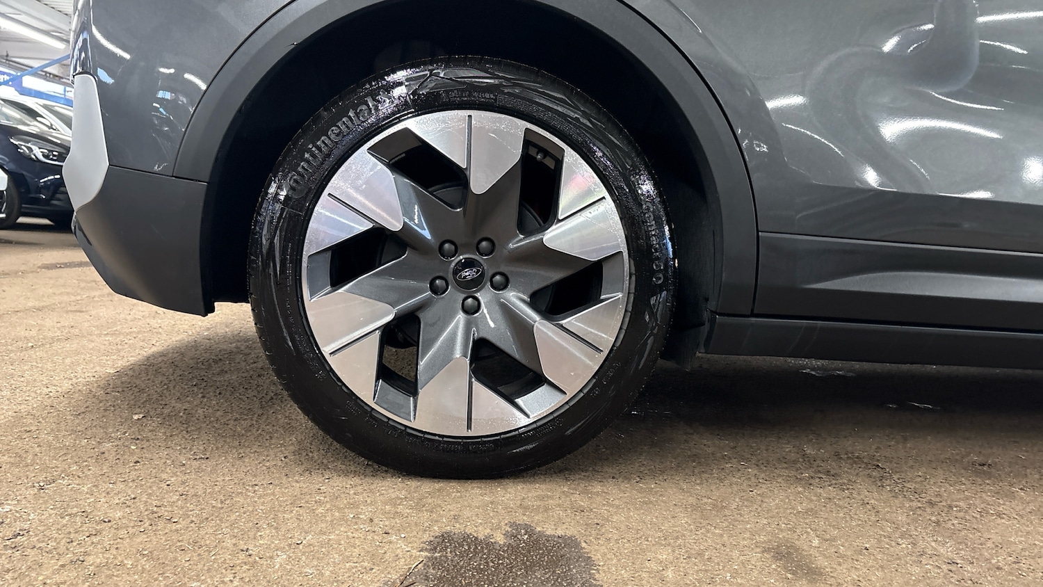 Used Ford Explorer 2025 for sale - 77915879: Photo 7