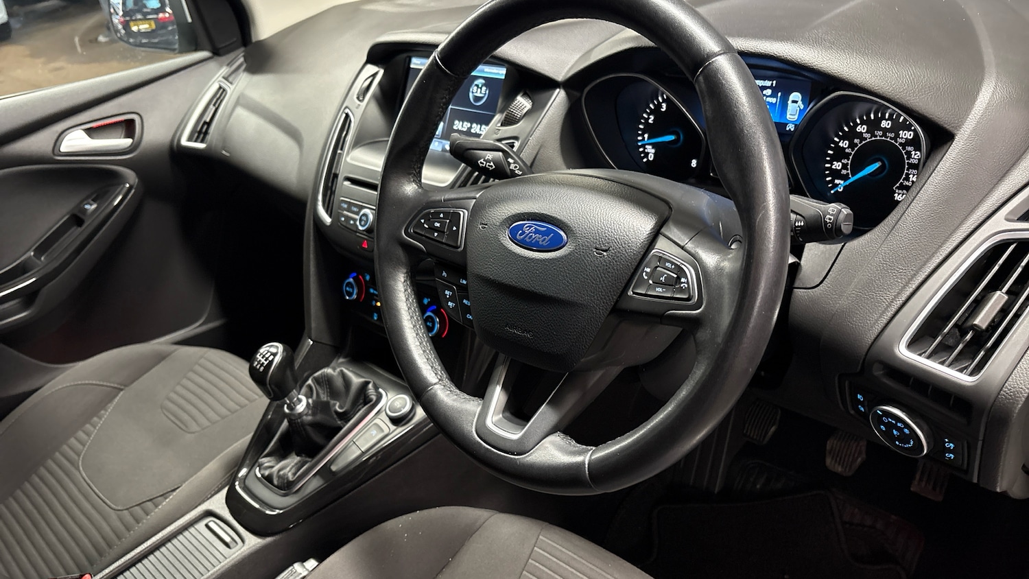 Used Ford Focus 2015 for sale - 76542741: Photo 25