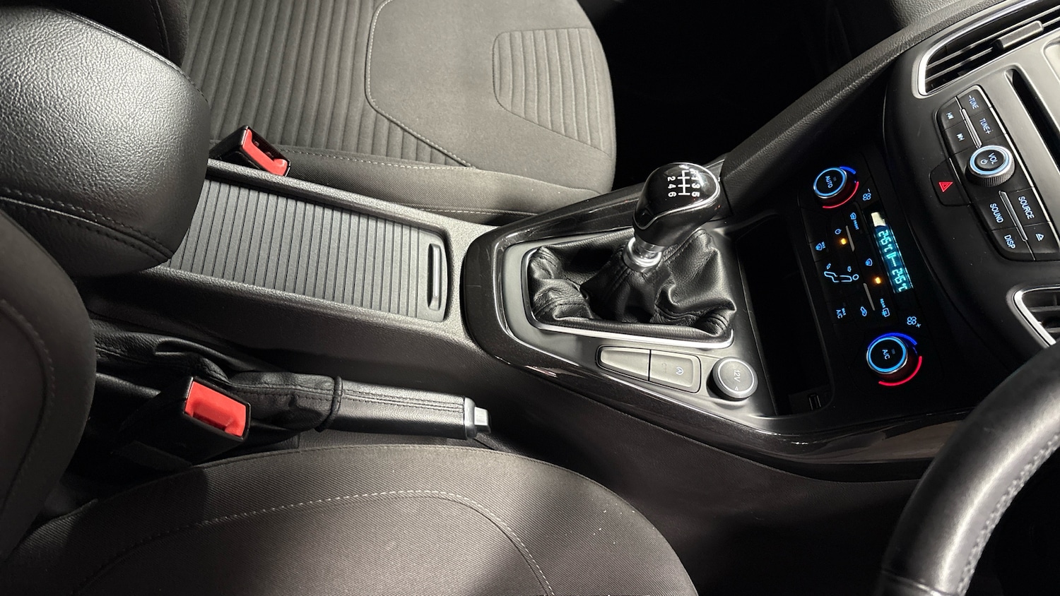 Used Ford Focus 2015 for sale - 76542741: Photo 45