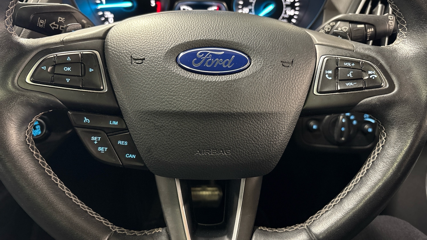 Used Ford Kuga 2017 for sale - 76625615: Photo 35