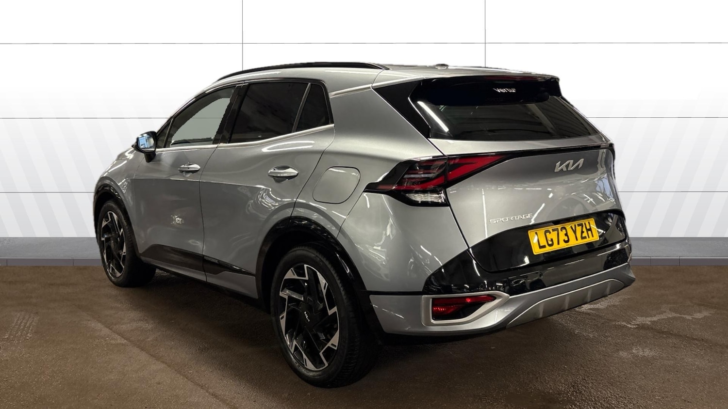 Used Kia Sportage 2023 for sale - 76743663: Photo 2