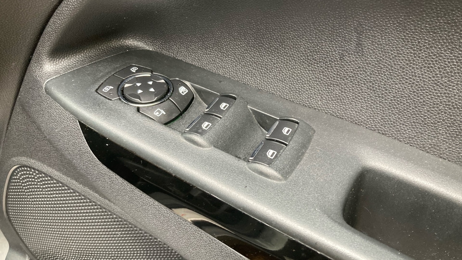 Used Ford Ecosport 2018 for sale - 76332713: Photo 38