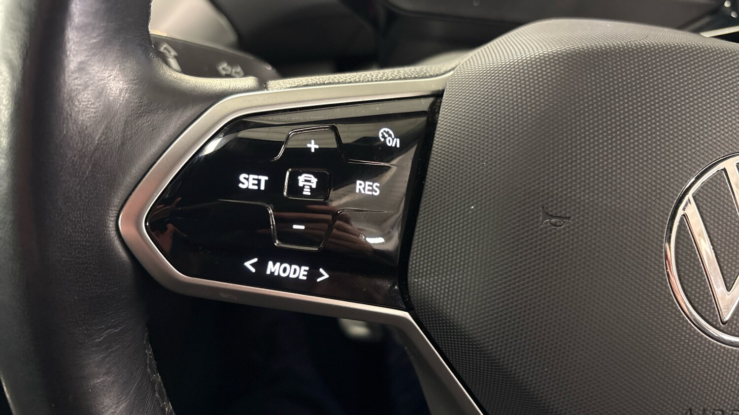 Used Volkswagen ID.4 2022 for sale - 76272370: Photo 34