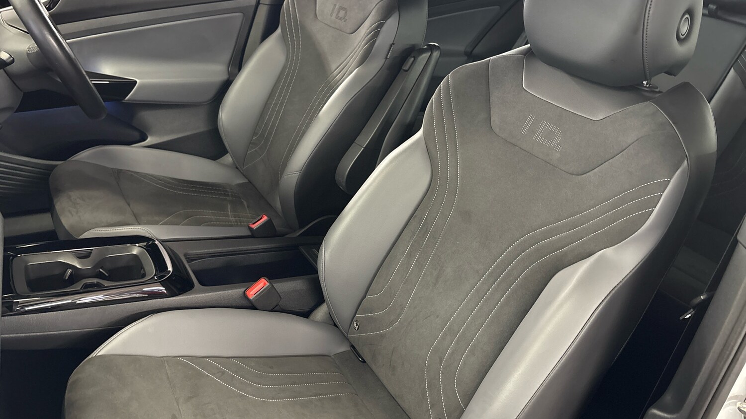 Used Volkswagen ID.4 2022 for sale - 76272370: Photo 93