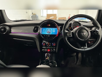 Used MINI Hatch 2022 for sale - 77501179: Photo