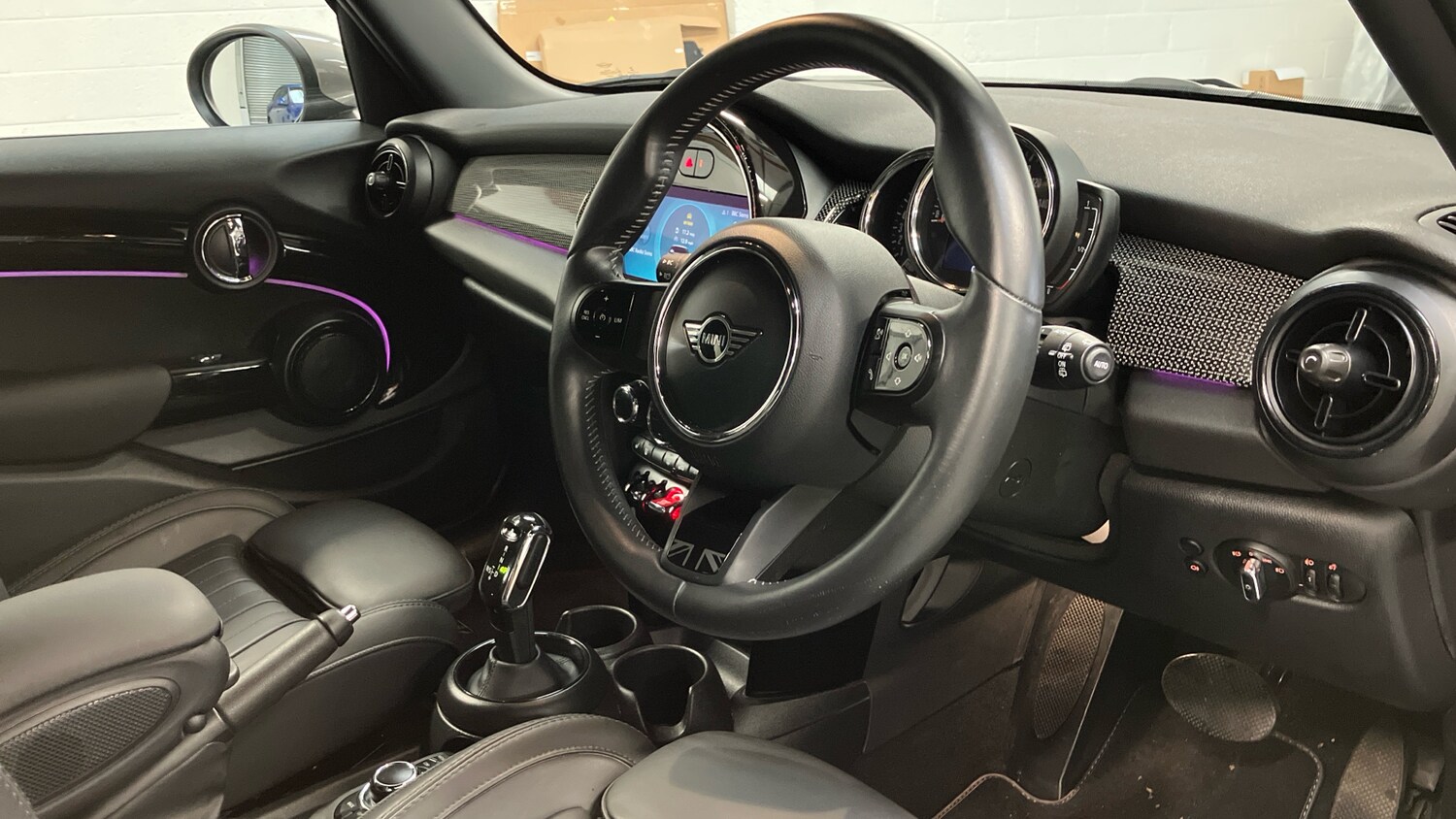 Used MINI Hatch 2022 for sale - 77501179: Photo 6