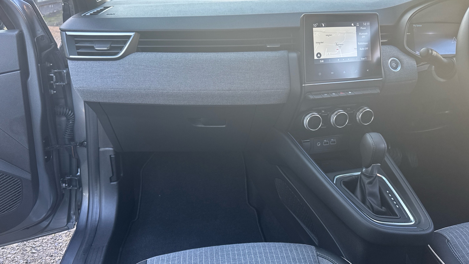 Used Renault Clio 2025 for sale - 77310845: Photo 14