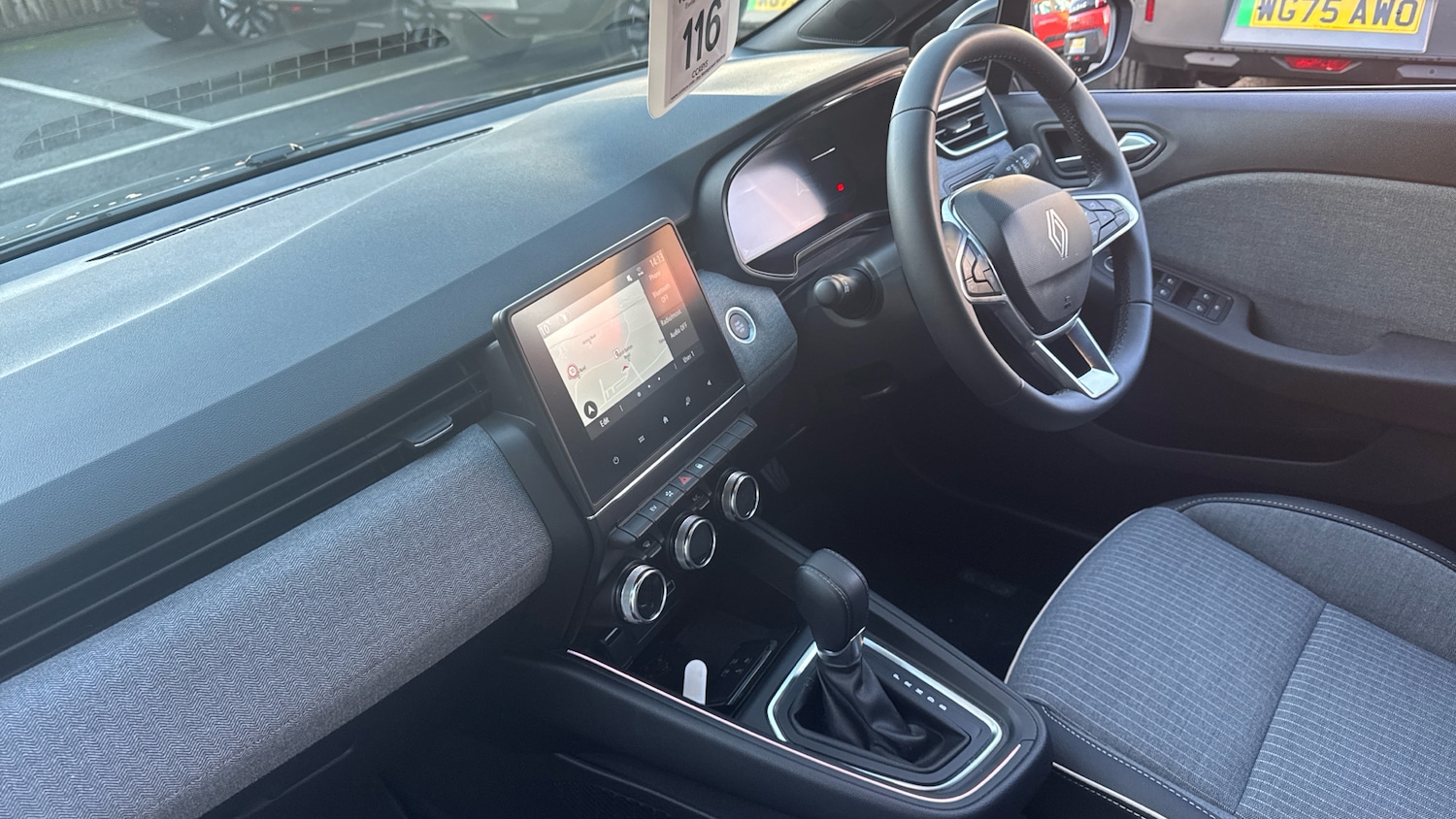 Used Renault Clio 2025 for sale - 77310845: Photo 9