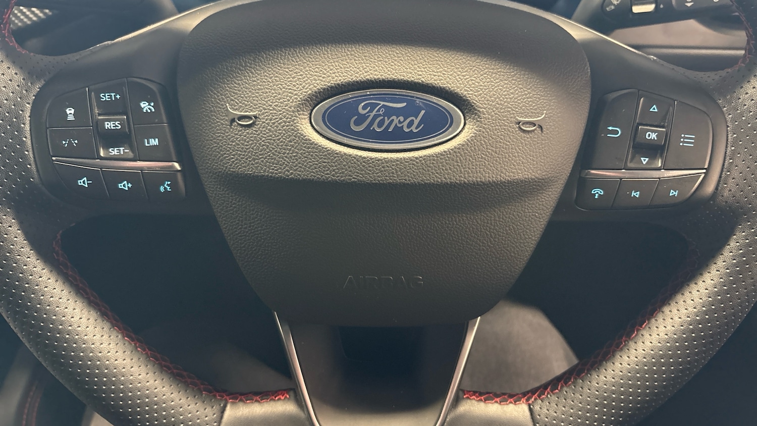 Used Ford Kuga 2025 for sale - 78028438: Photo 33