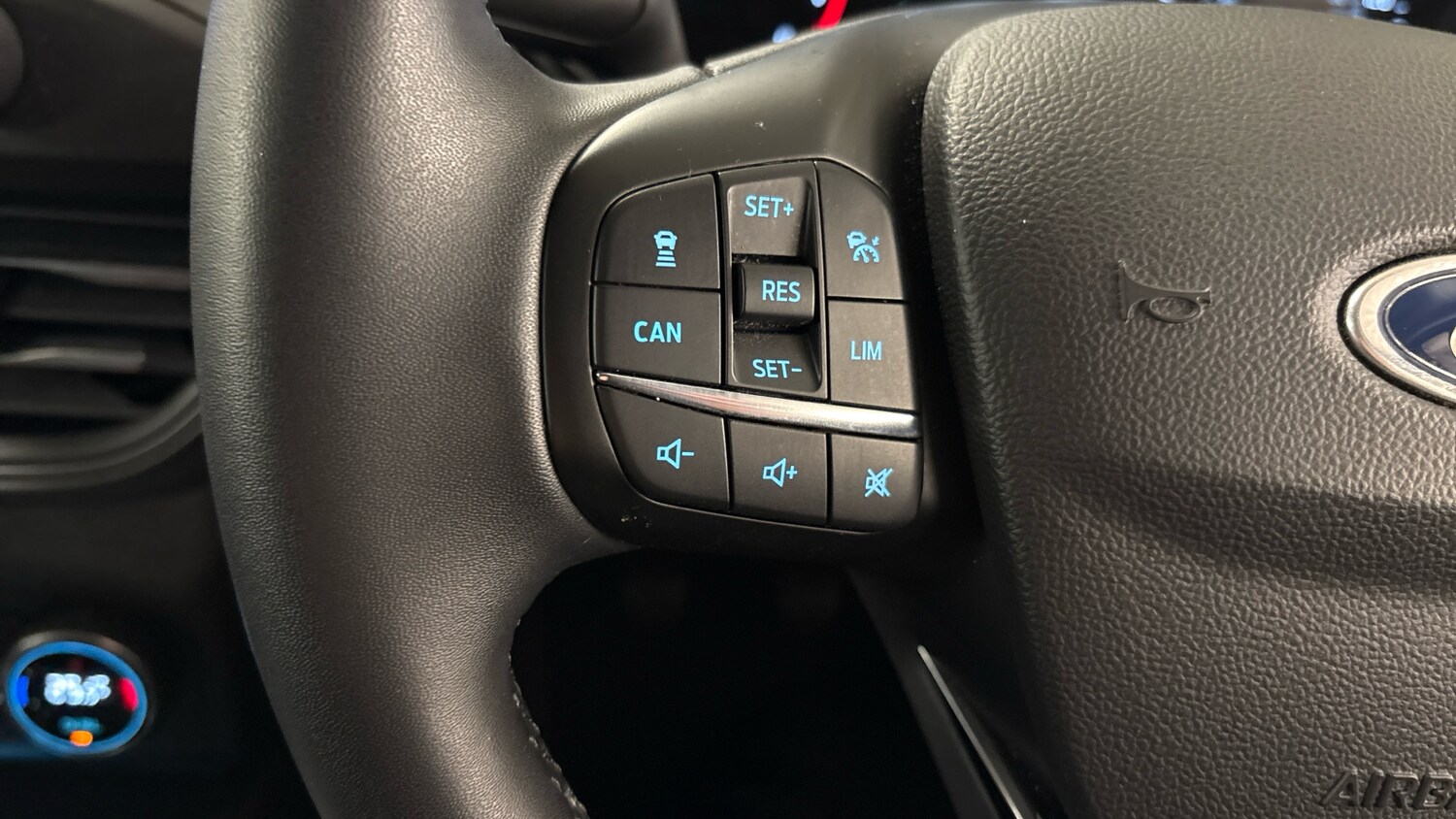 Used Ford Focus 2022 for sale - 76319540: Photo 28
