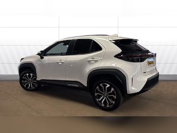 Used Toyota Yaris Cross 2023 for sale - 79173802: Photo