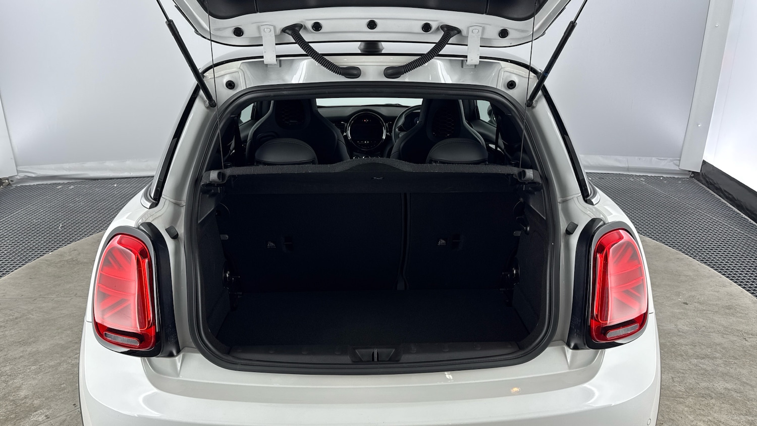 Used MINI Hatch 2023 for sale - 77915882: Photo 13