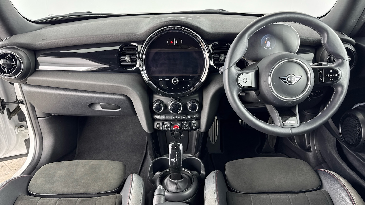 Used MINI Hatch 2023 for sale - 77915882: Photo 4